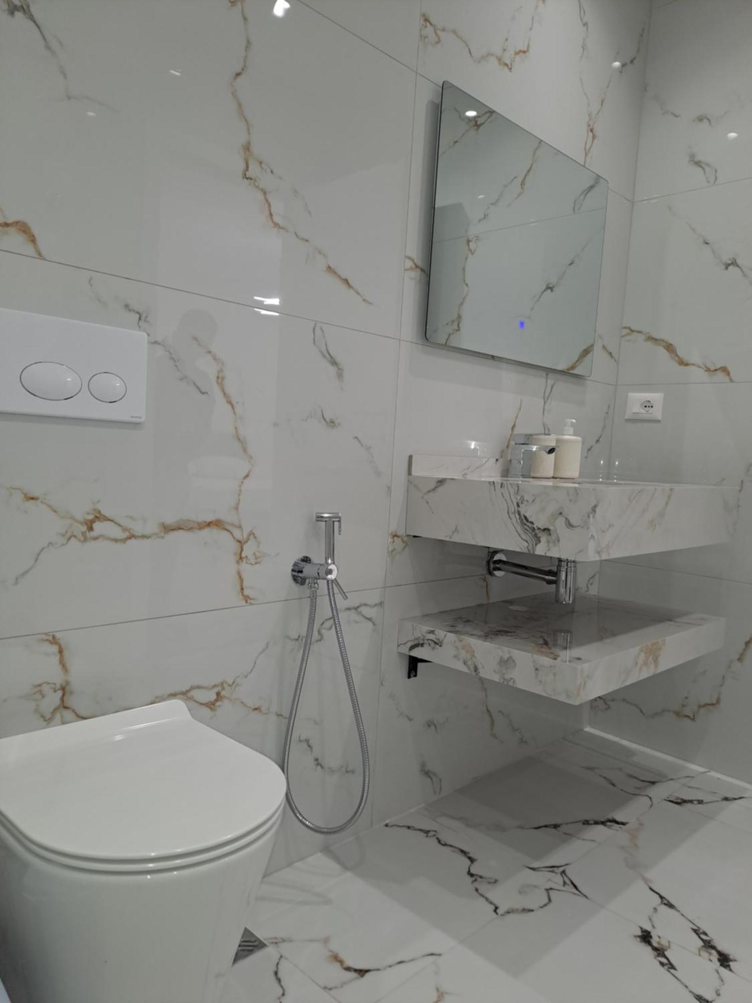 Erdis Home Nr 2 Тирана Екстериор снимка