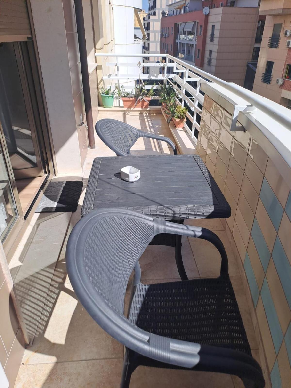 Erdis Home Nr 2 Тирана Екстериор снимка